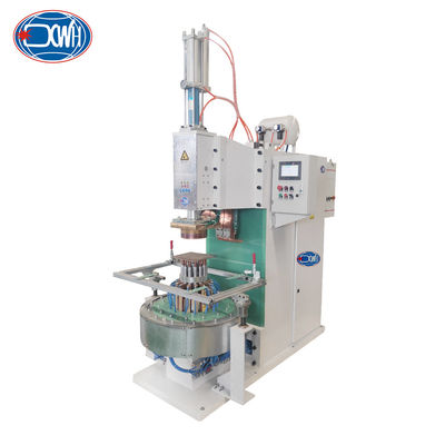Máquina de soldadura de puntos múltiples con resistencia a múltiples electrodos y depósito de combustible de múltiples puntos