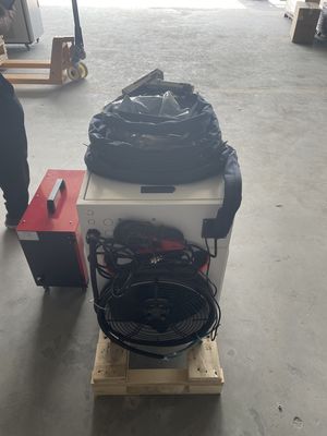 Máquina de soldadura con láser de mano de fibra pequeña de 1500 Watt