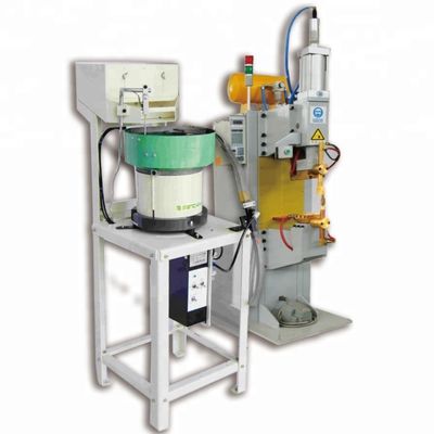 40pcs/Min 0.25mpa Máquina de alimentación automática de tuercas para el transporte de pernos