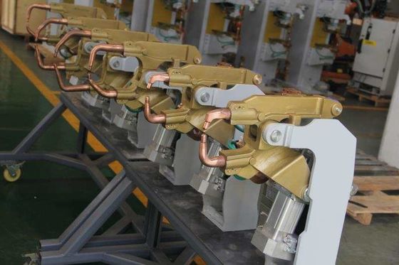 Un buen precio. Pistola de soldadura por puntos robótica portátil de 100 KVA tipo X de frecuencia intermedia en línea